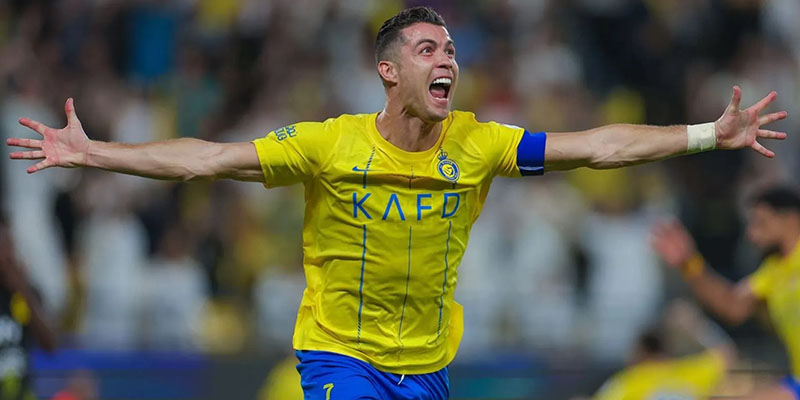 Ronaldo tại Al Nassr thi đấu tuổi 39